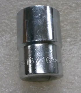 12-126 ARMSTRONG Drive Point Socket Beveled