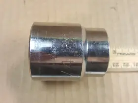 13-140 ARMSTRONG Drive Point Shallow Socket