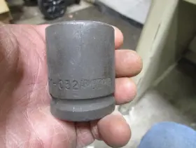 21-032 ARMSTRONG Nos Drive Point Shallow Impact Socket
