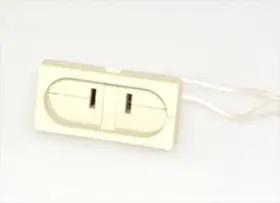 192716984285 BULBSANDBATTERIES Socket Leviton