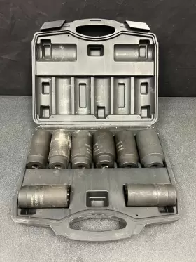 HR976 CORNWELL TOOLS Axle Nut Socket Set #2