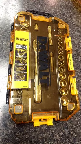 70105426 DEWALT Drive Socket Set