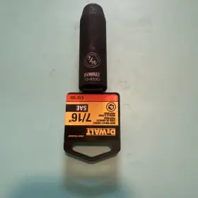 73-933D DEWALT Impact Socket Drive