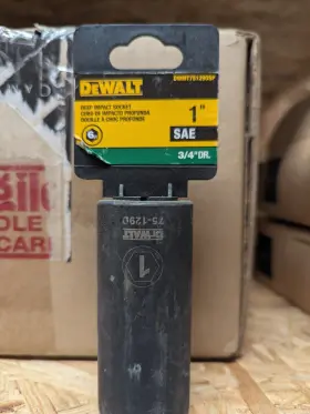 75-1290 DEWALT Pin Impact Socket