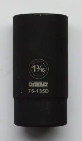 75-135D DEWALT Drive Impact Socket