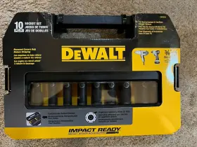 885911146043 DEWALT Impact Standard Drive