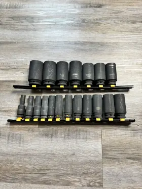 DWMT19239 DEWALT Drive Impact Socket Set