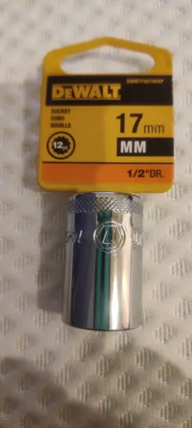 DWMT74574OSP DEWALT Socket Drive