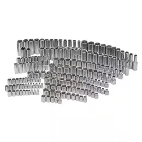 744759754813 HUSKY Drive Socket Set