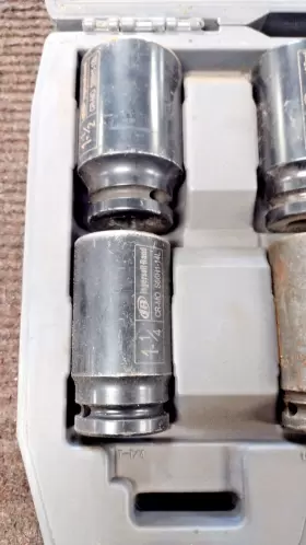 SK3H8LN INGERSOLL RAND Drive Point Impact Socket Set #2