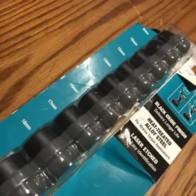 E-01688 MAKITA Impact Xps Drive Point Socket Set #3