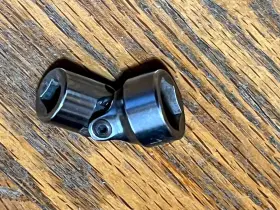 AU11M6 MATCO Drive Point Swivel Socket