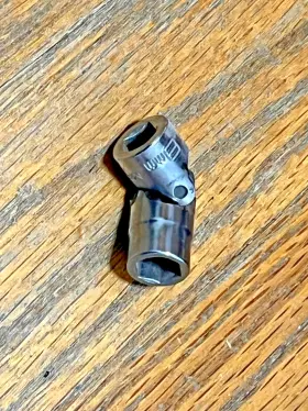 AU8M6 MATCO Drive Point Swivel Socket