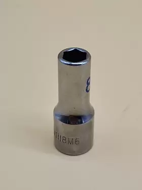 BI8M6 MATCO Drive Point Semi Socket #3