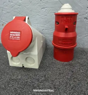 1557 MENNEKES Plug Typ Receptacle