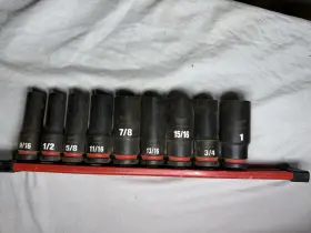 49-66-6736 MILWAUKEE Socket Rail