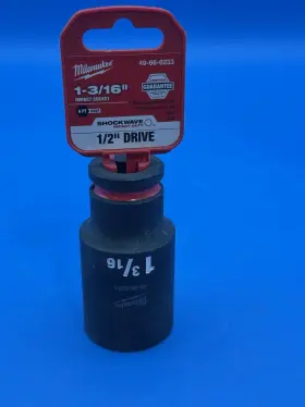 49-66-6233 MILWAUKEE TOOL Drive Impact Socket