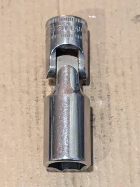 SFSUM14 SNAP-ON Drive Point Swivel Socket #3