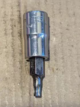 TTXR15E SNAP-ON Drive Tamper Torx Bit Socket Driver #2
