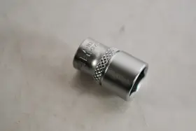 21511 SONIC Drive Flank Socket