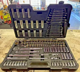 53PN74 WESTWARD Drive Socket Set