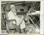 1944 Press Photo Wallace Shuffler Prepares For A Blackout Test At Wright Field. Fixed Price $24.99.
