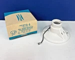Glazed Porcelain Lamp Holder Pull Chain & Outlet 250w 125v Leviton New 9716-a. Fixed Price $8.20.